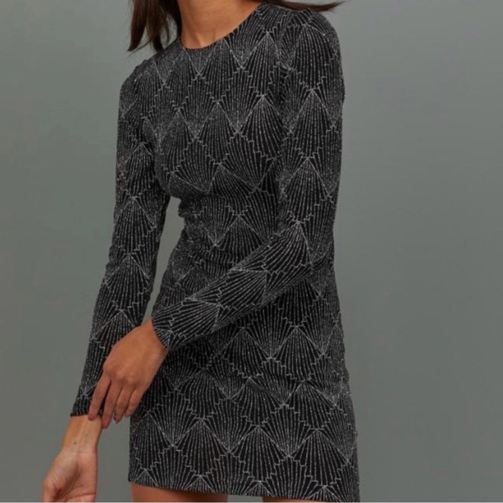 H&M Black Geometric Long Sleeve Dress